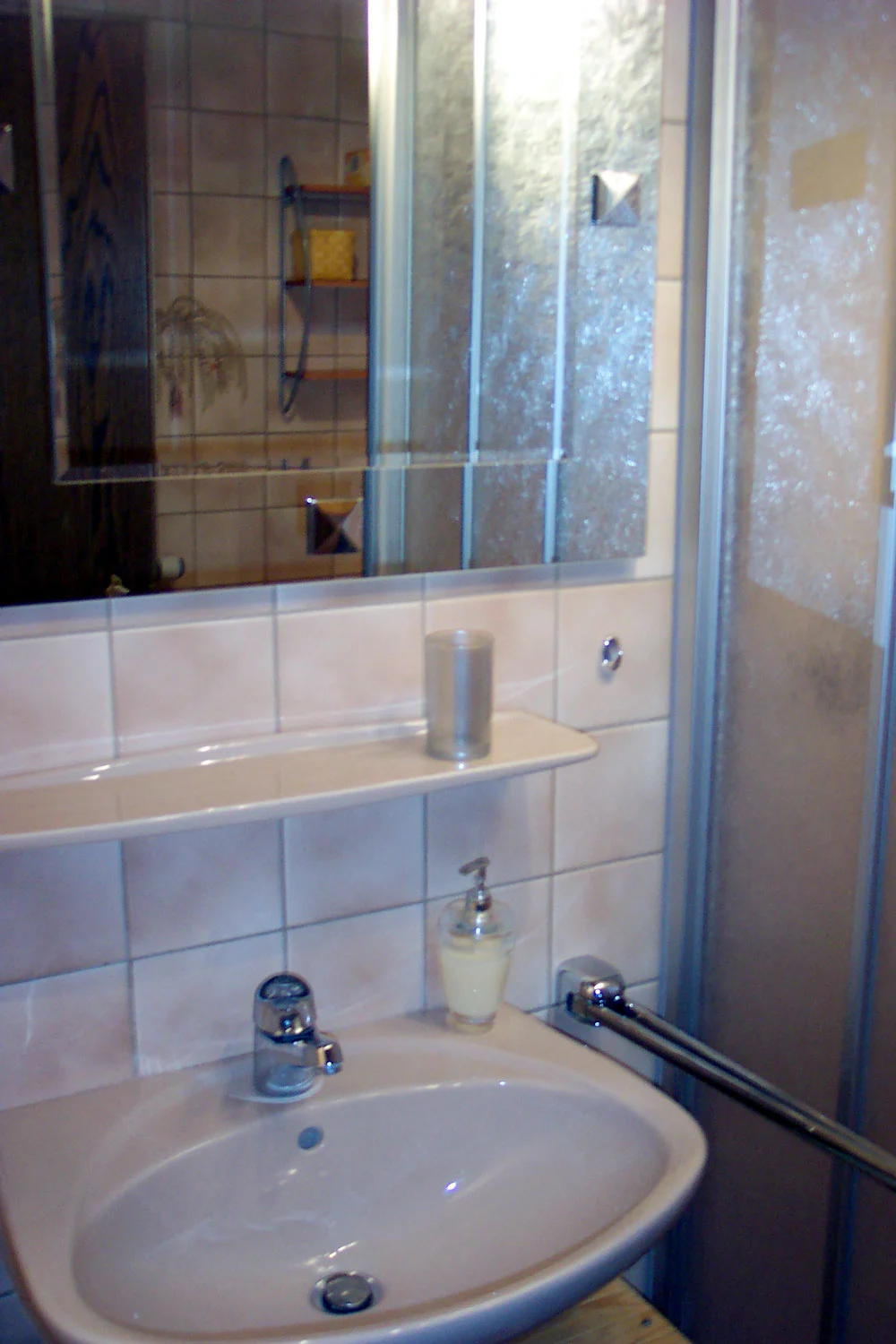 1 Zimmer Wohnung in 73061 Ebersbach-Roßwälden (Obj-Nr. 0053)