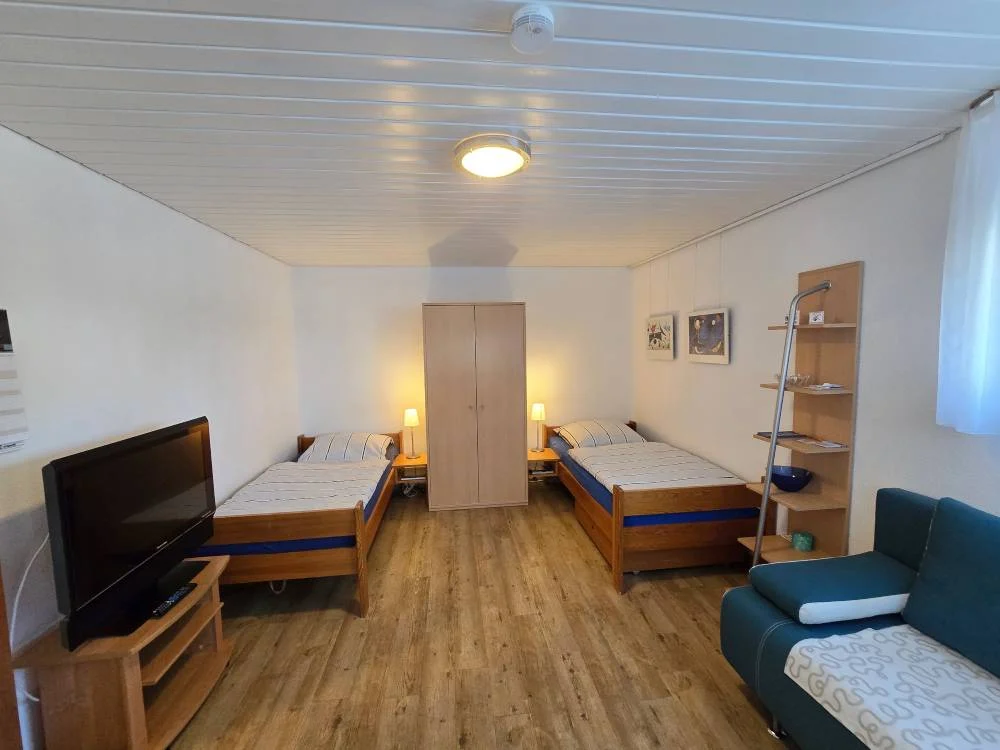 1 Zimmer Wohnung in 73765 Neuhausen (Obj-Nr. 0198)