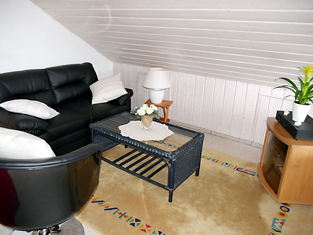 2 Zimmer Wohnung in 72666 Neckartailfingen (Obj-Nr. 0673)