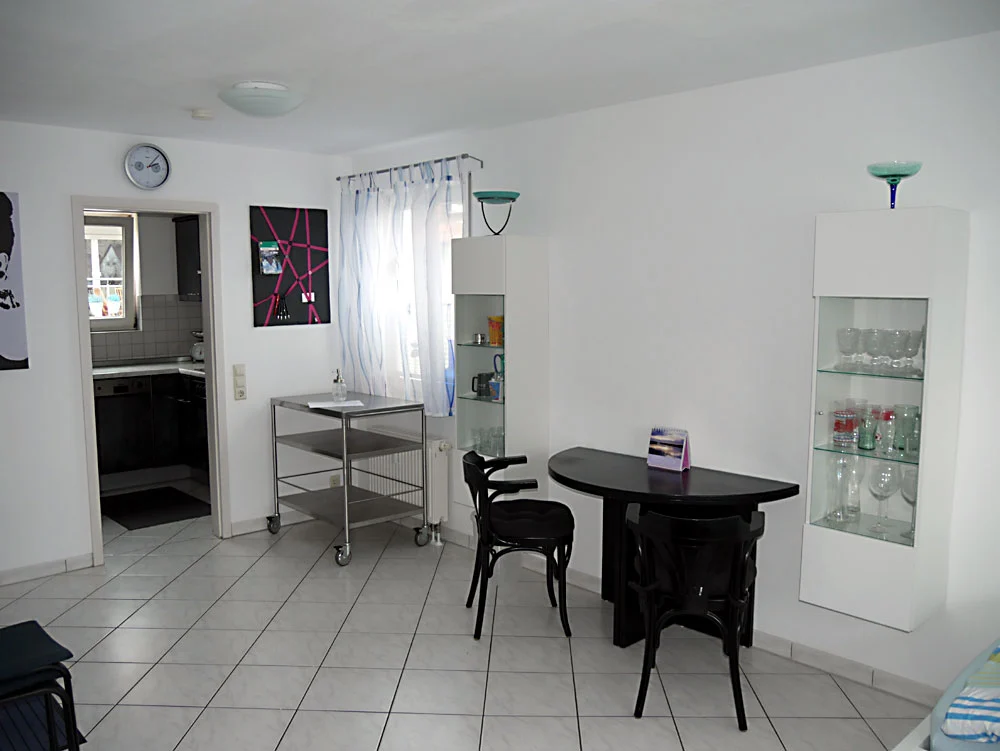 1 Zimmer Wohnung in 73765 Neuhausen (Obj-Nr. 0718)